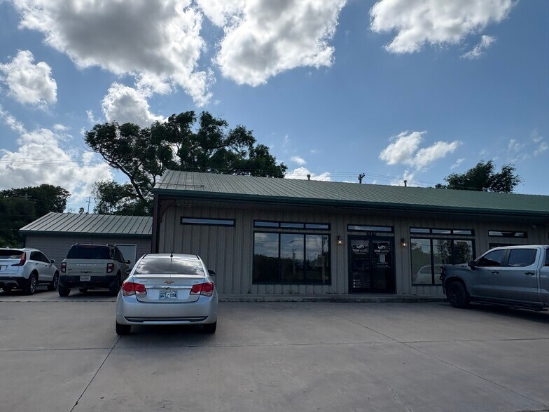 More Photos Of 519 S Woody Guthrie St, Okemah General Retail For Sale