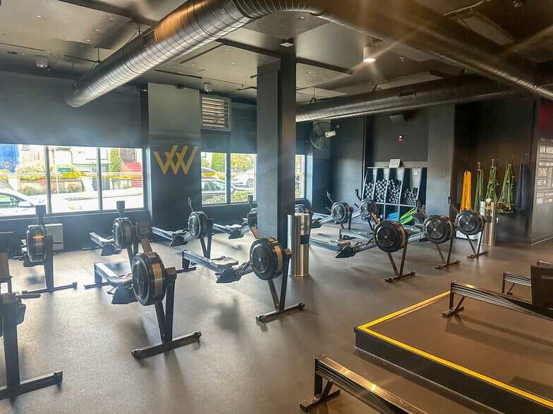 More Photos Of 4203 SW Oregon St, Seattle Storefront For Lease