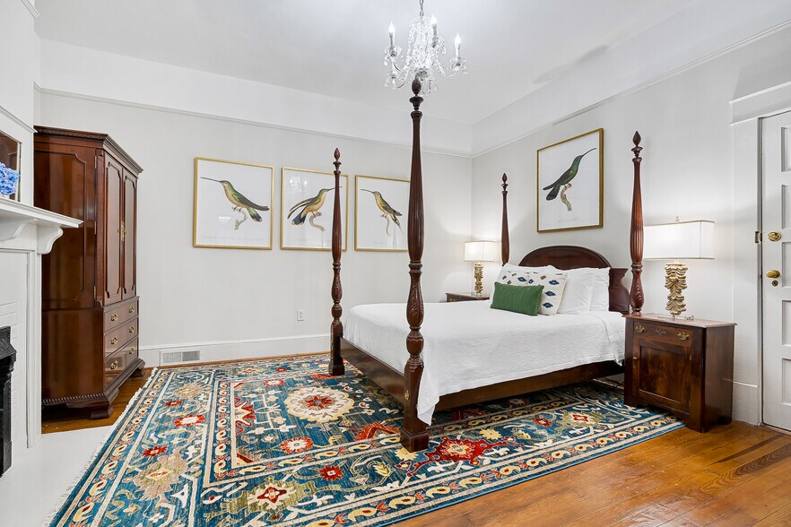 More Photos Of 207 Westminster Hwy, Westminster Specialty For Sale