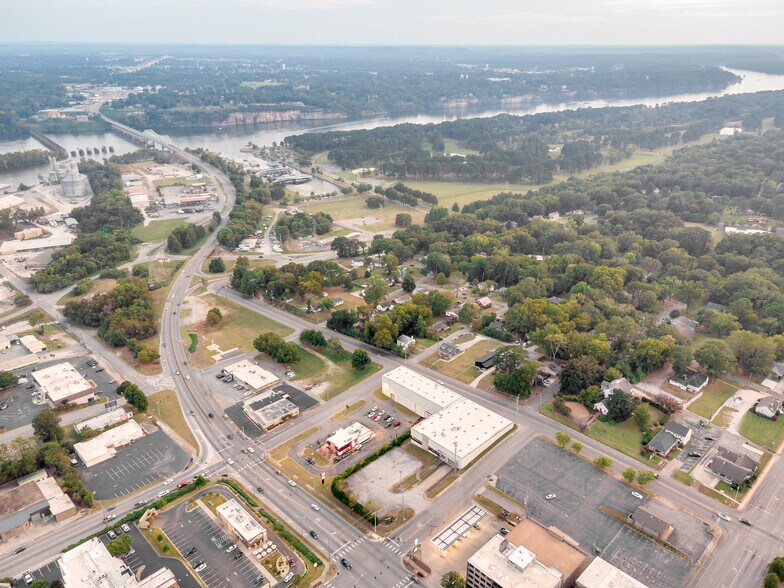 More Photos Of 502 S Court St, Florence Industrial For Sale