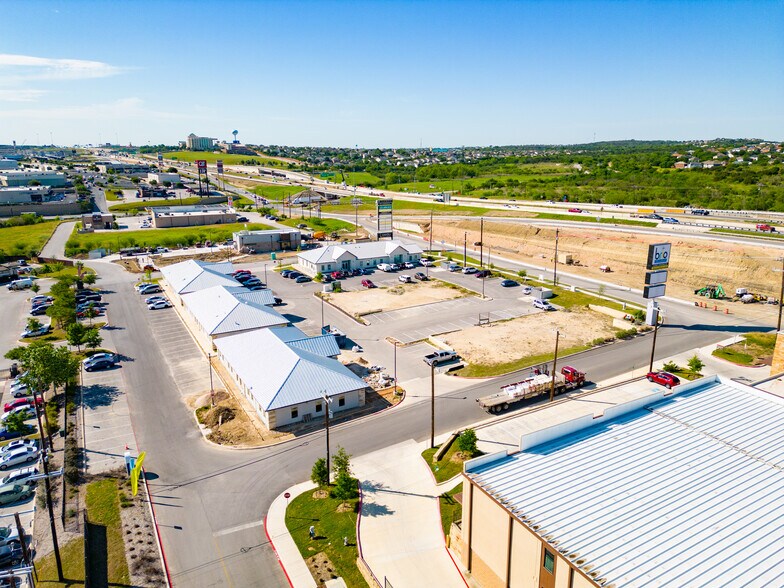 More Photos Of 7323 N Loop 1604 E, San Antonio Unknown For Lease