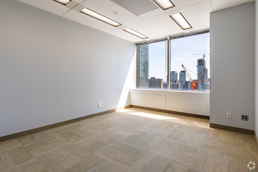 More Photos Of 2 Bloor St W, Toronto Office For Lease