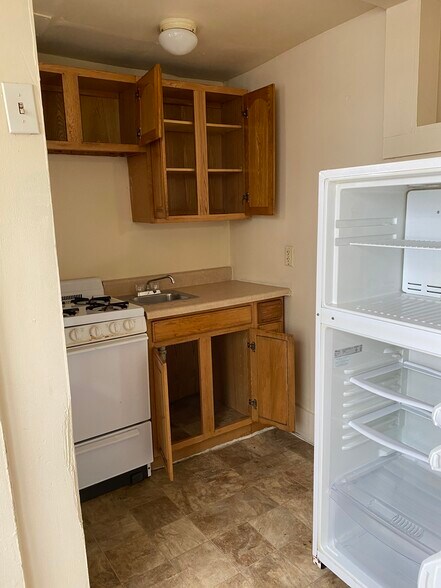 More Photos Of 38 S Main Ave, Albany Multifamily For Sale