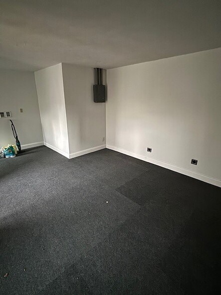 More Photos Of 103 E Main St, Pierce Office Residential For Sale