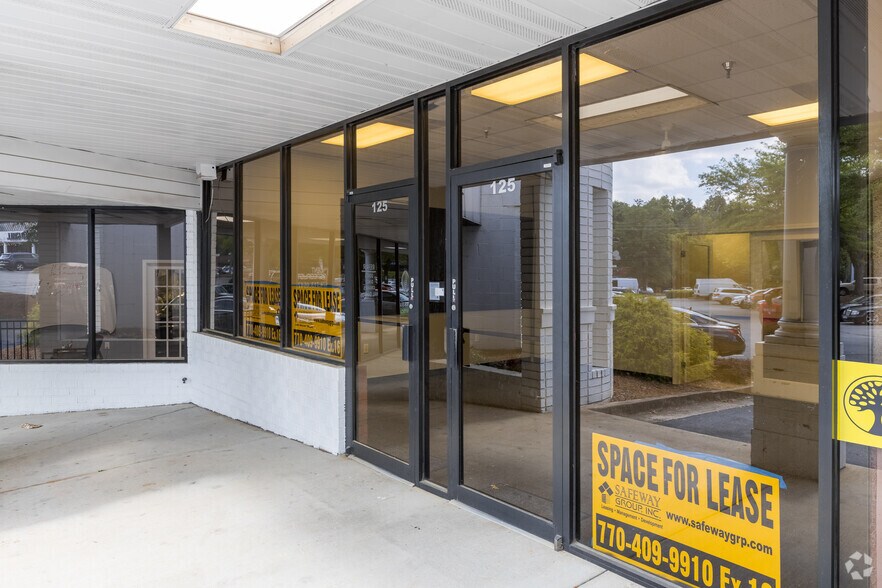 More Photos Of 11235 Alpharetta Hwy, Roswell Unknown For Lease