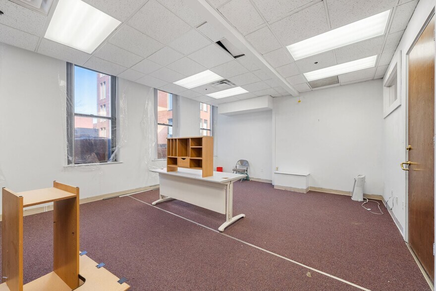 More Photos Of 150-160 Market St, Lynn Storefront Retail Office For Sale