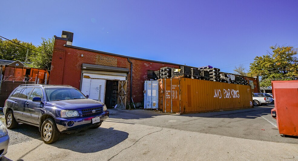 More Photos Of 2901 Minnesota Ave SE, Washington Freestanding For Sale