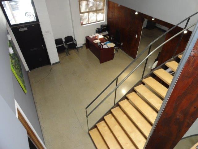 More Photos Of 811 W Gardena Blvd, Gardena Loft Creative Space For Lease