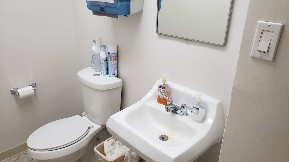 More Photos Of 3580 Harlem Rd, Cheektowaga Medical For Lease