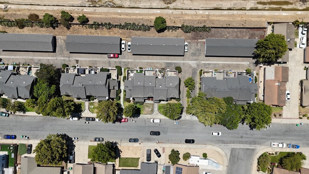 More Photos Of 417 Tiffany Dr, Santa Maria Apartments For Sale