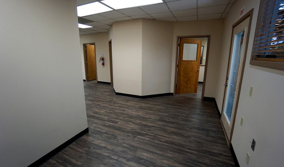 More Photos Of 6700 West Gate Blvd, Austin Medical For Lease