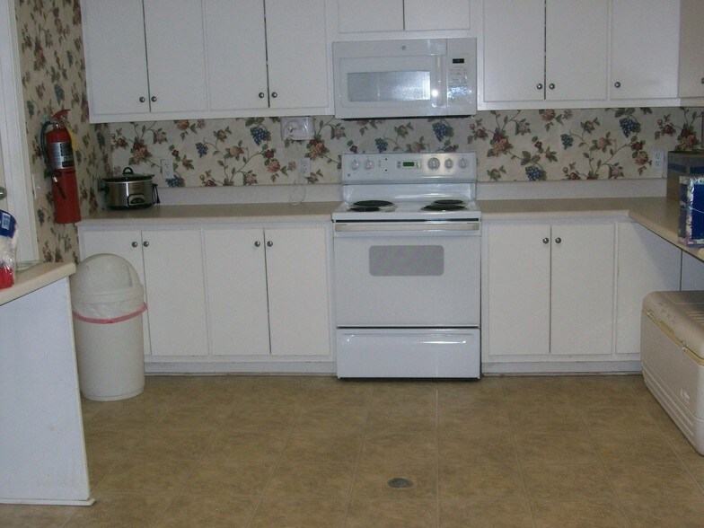 More Photos Of 99 Ellis Trl, Covington Religious Facility For Sale