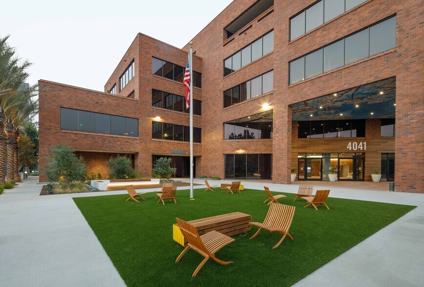 More Photos Of 4041 MacArthur Blvd, Newport Beach Unknown For Lease