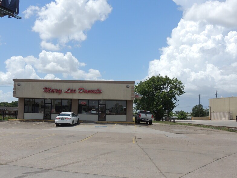 More Photos Of 3331-3341 Telephone Rd, Houston Unknown For Lease