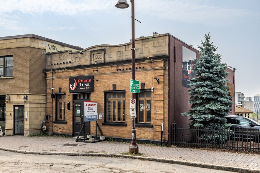 Primary Photo Of 70 Prom Du Portage, Gatineau Restaurant For Lease