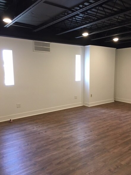 More Photos Of 7800 Amelia Rd, Houston Loft Creative Space For Lease