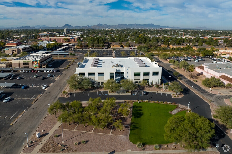 More Photos Of 155 N Rosemont Blvd, Tucson Office For Lease