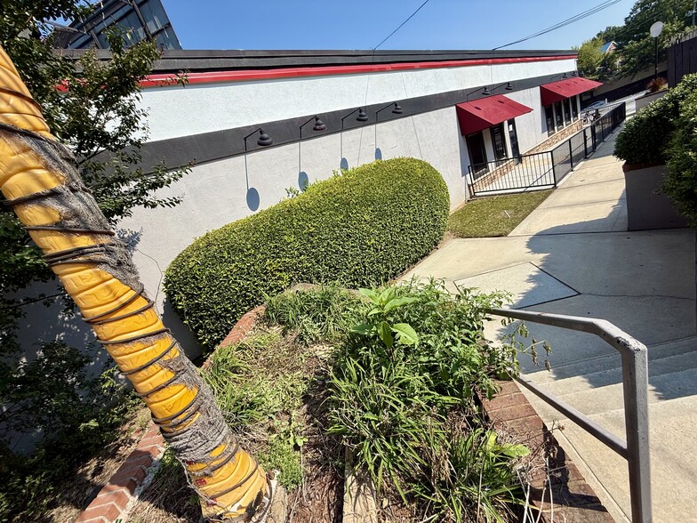 More Photos Of 6365 Peachtree Industrial Blvd, Atlanta Restaurant For Sale