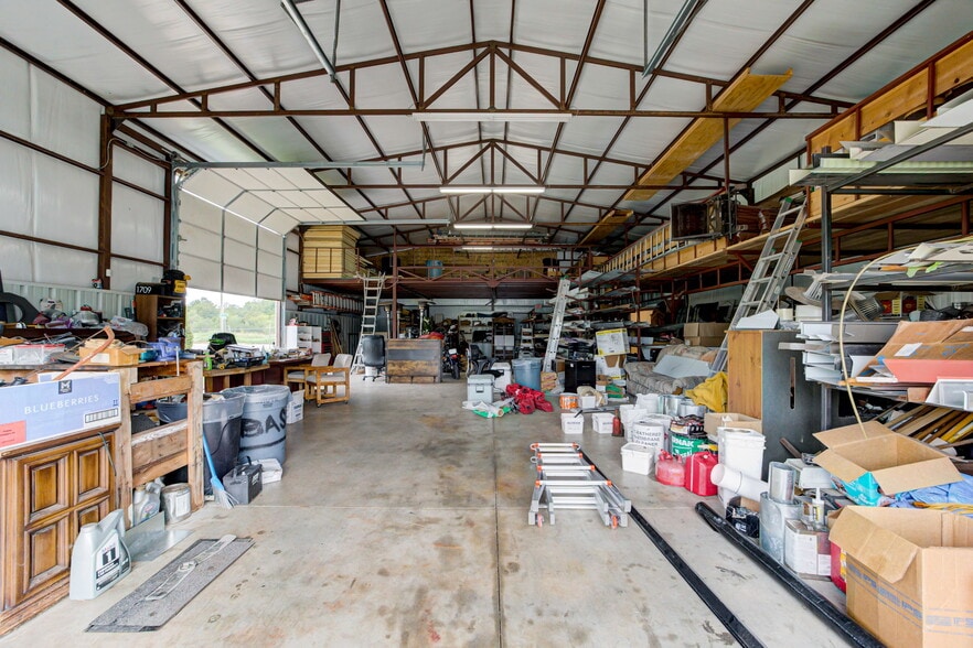 More Photos Of 6712 S Pat Ave, Oklahoma City Warehouse For Sale