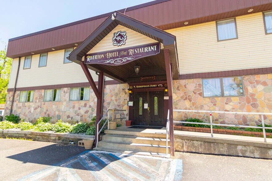 More Photos Of 9494 Riverton Rd, Bangor Restaurant For Sale