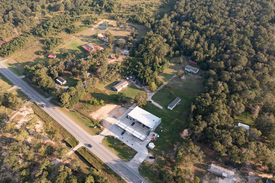 More Photos Of 18274 FM 2090 Rd, Conroe General Retail For Sale