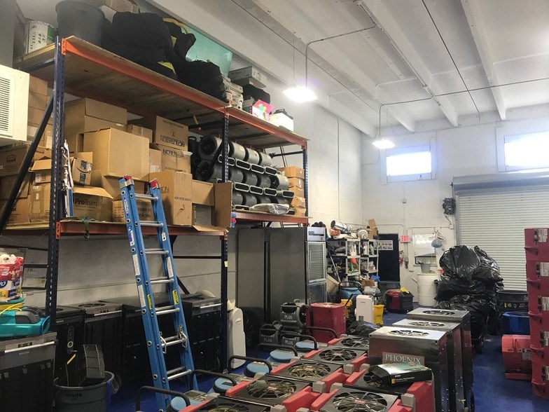 More Photos Of 13879-13981 SW 140th St, Miami Warehouse For Lease