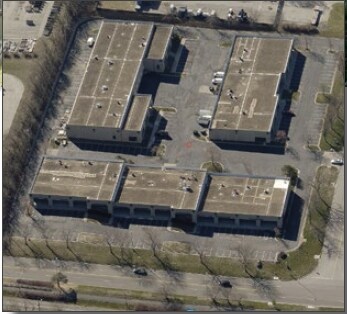 More Photos Of 14631-14651 W 95th St, Lenexa Light Distribution For Lease