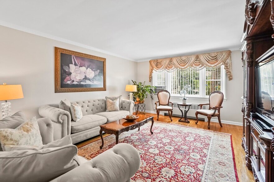 More Photos Of 25 Montague St, Yonkers Multifamily For Sale