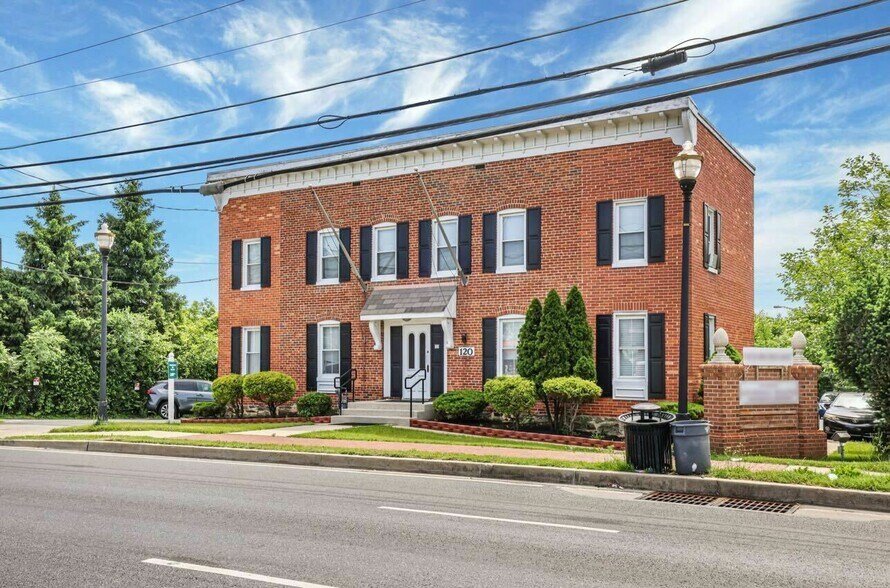 More Photos Of 120 2nd St, Laurel Multifamily For Sale