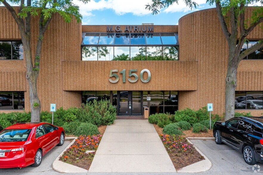 More Photos Of 5150 N Port Washington Rd, Glendale Office For Lease