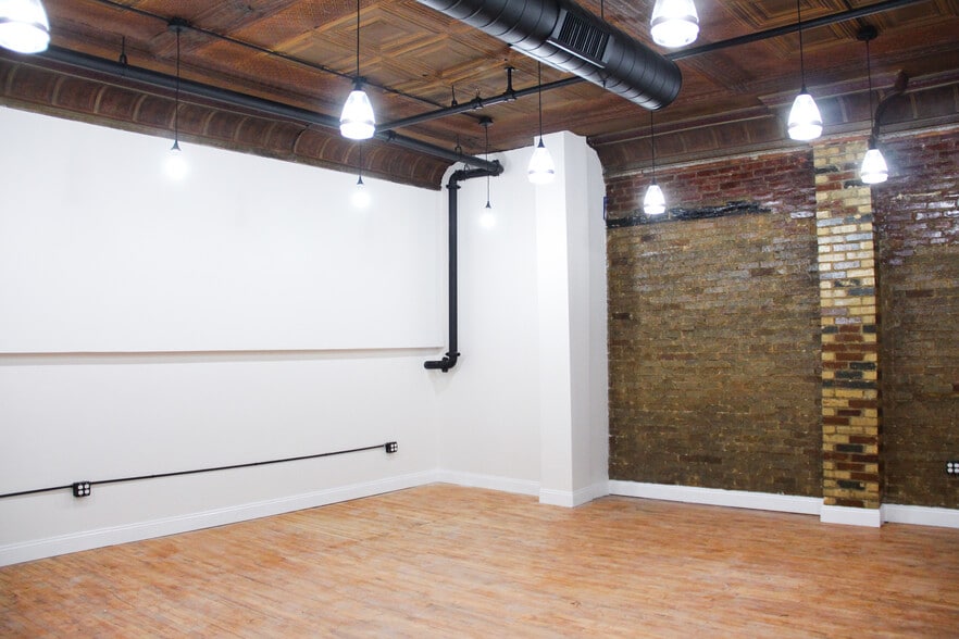 More Photos Of 5806-5810 Bergenline Ave, West New York Unknown For Lease