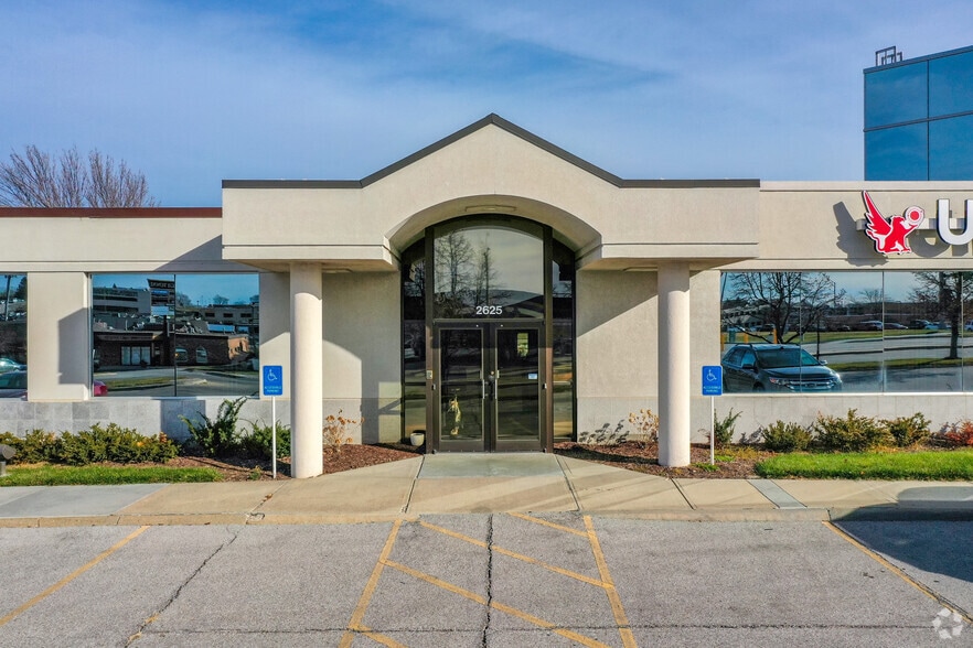 More Photos Of 2625 S 140th St, Omaha Storefront Retail Office For Lease