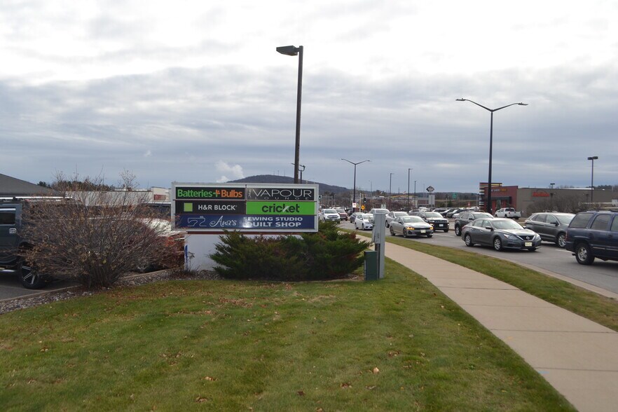 More Photos Of 225675 Rib Mountain Dr, Wausau Storefront For Lease