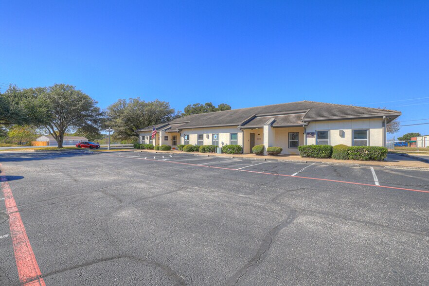 More Photos Of 3 Commercial Pl, Schertz Office For Lease
