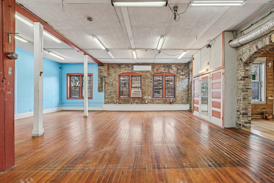 More Photos Of 309 S Cedar Ave, Minneapolis Storefront Retail Office For Sale