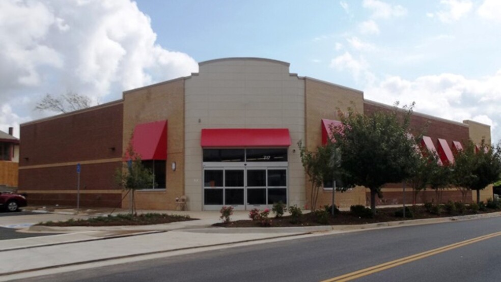 Primary Photo Of 408 Federal St, Lynchburg General Retail For Sale