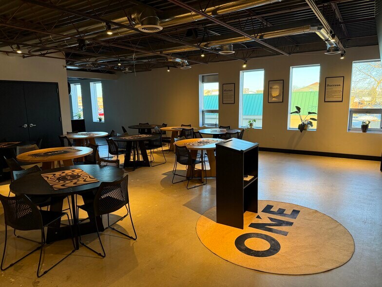 More Photos Of 3003 W College Ave, Appleton Office For Lease