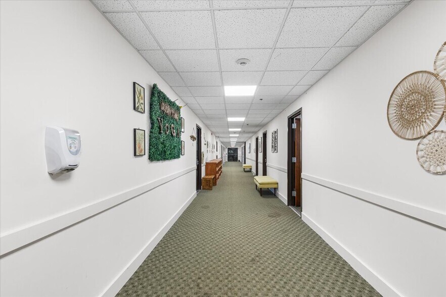 More Photos Of 1 Radar Way, Tinton Falls Office For Lease
