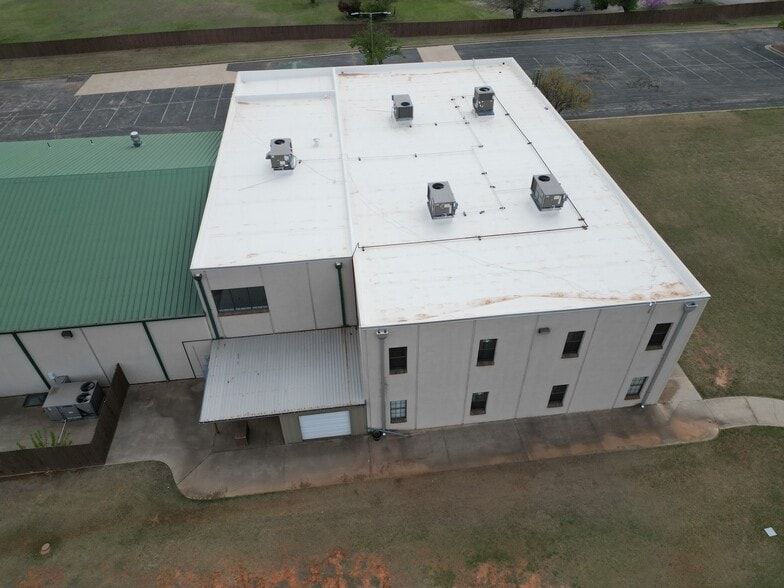 More Photos Of 10901 S Santa Fe Ave, Oklahoma City Religious Facility For Sale