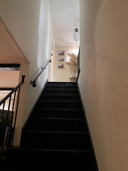 More Photos Of 814-816 West Knoll Dr, West Hollywood Apartments For Sale