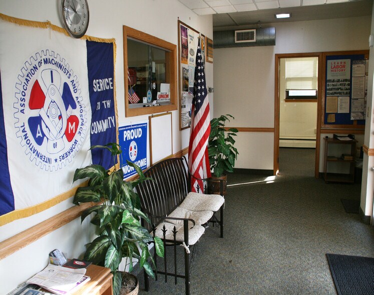 More Photos Of 1903 4th St N, Saint Cloud Office For Sale