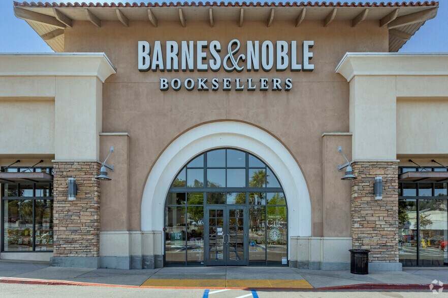 More Photos Of 2217-2739 Vista Way, Oceanside Unknown For Lease