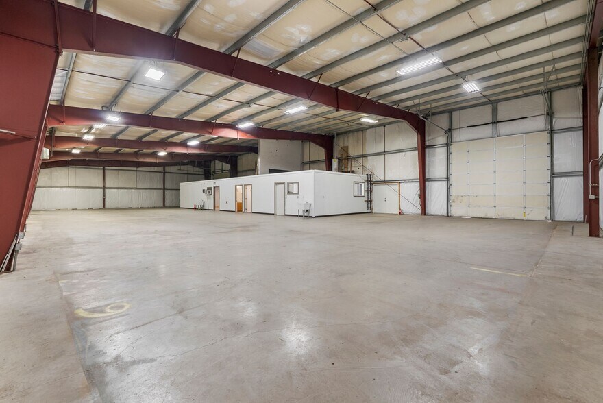 More Photos Of 80 E Wilbur Ave, Coeur d'Alene Service For Lease