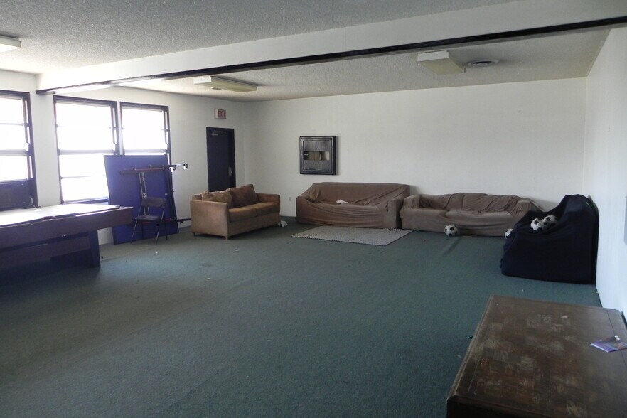 More Photos Of 2520 Peck Rd, Monrovia Religious Facility For Lease