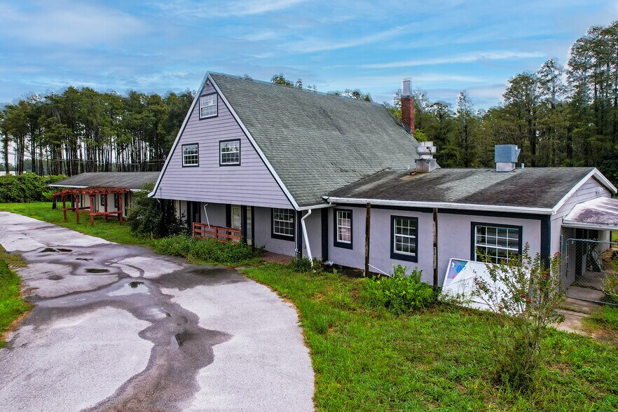 More Photos Of 12634 US Highway 41, Spring Hill Hotel For Lease