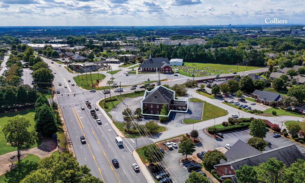 More Photos Of 501 Roper Mountain Rd, Greenville Office For Lease