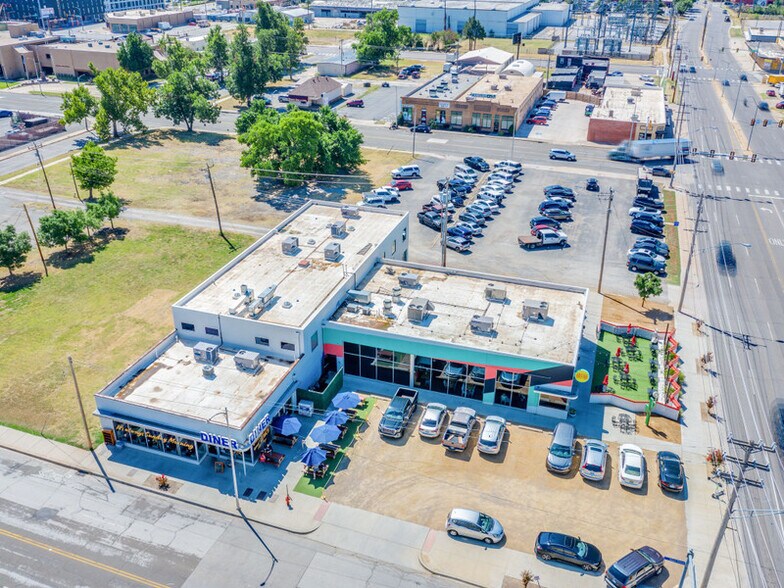 More Photos Of 916 NW 6th St, Oklahoma City Storefront Retail Office For Sale