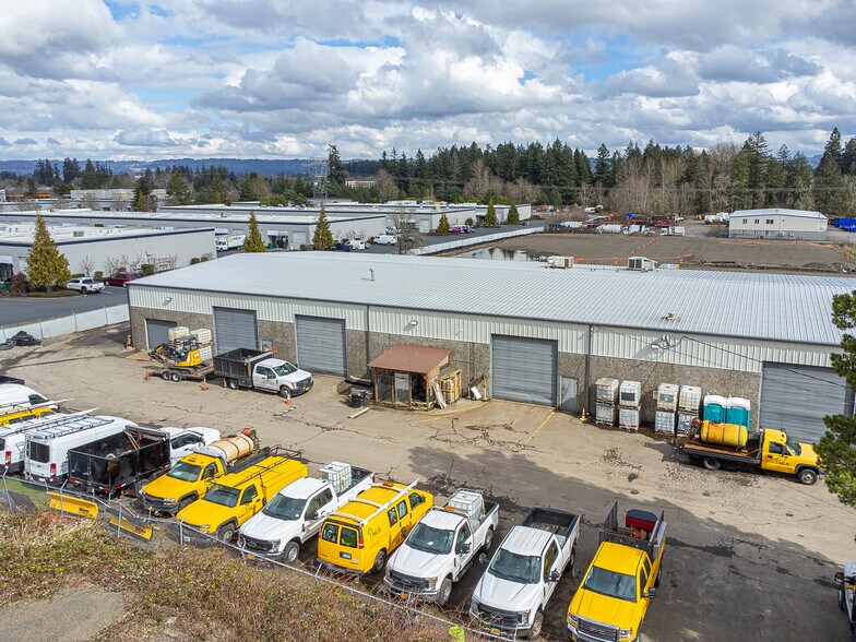 More Photos Of 1800 NE Cornelius Pass Rd, Hillsboro Warehouse For Lease