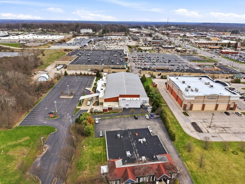 More Photos Of 81-87 Springside Dr, Akron Storefront Retail Office For Lease