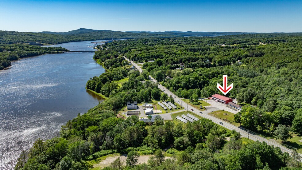 More Photos Of 196 US Route 1, Bucksport Hotel For Sale